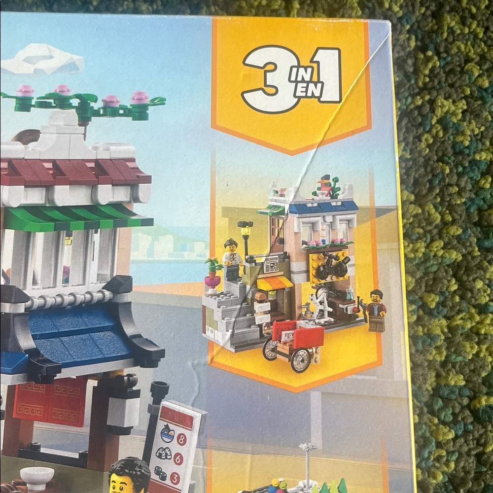 Lego creator 31131 downtown noodle shop - Picture 2 of 5